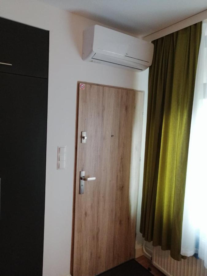 Apartamenty Blisko Plazy Podczele 科沃布热格 外观 照片