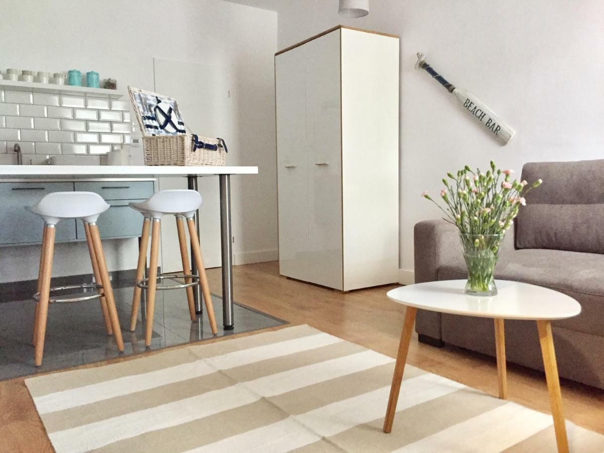 Apartamenty Blisko Plazy Podczele 科沃布热格 外观 照片